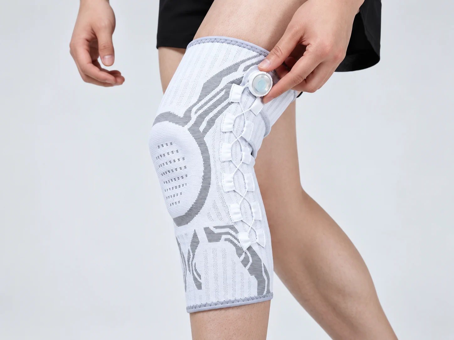 Heated knee wrap with controller