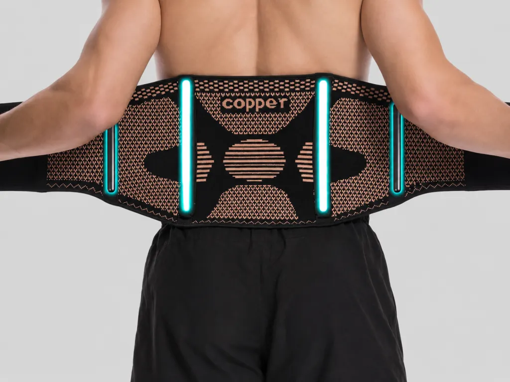 Wraparound knee brace with side hinges and adjustable straps