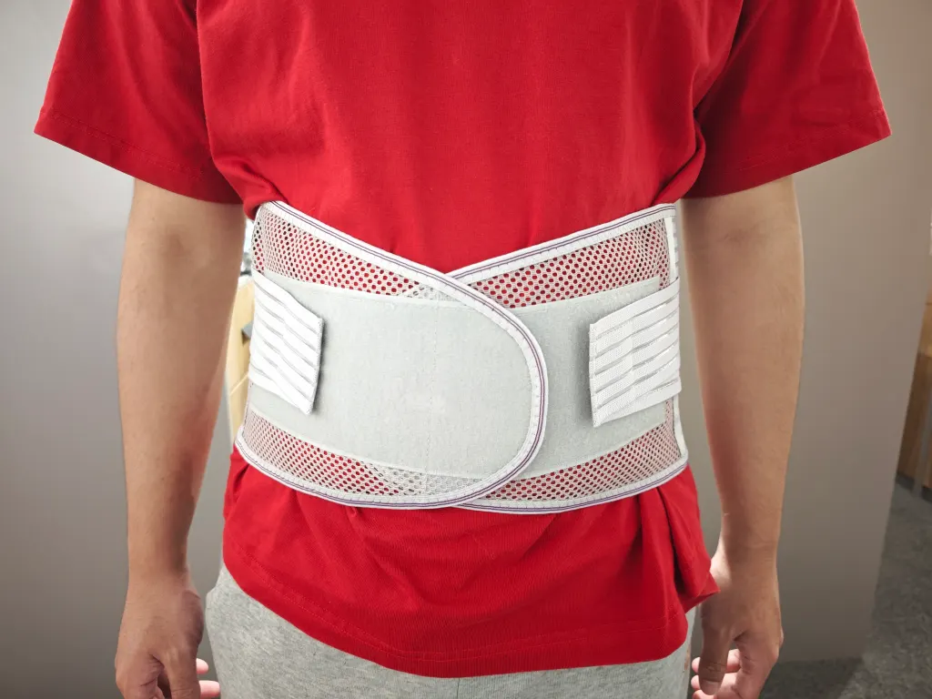 Mesh lumbar support material